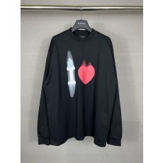 발렌시아가 520 하트 자수 로고 긴팔 티셔츠 001-275167