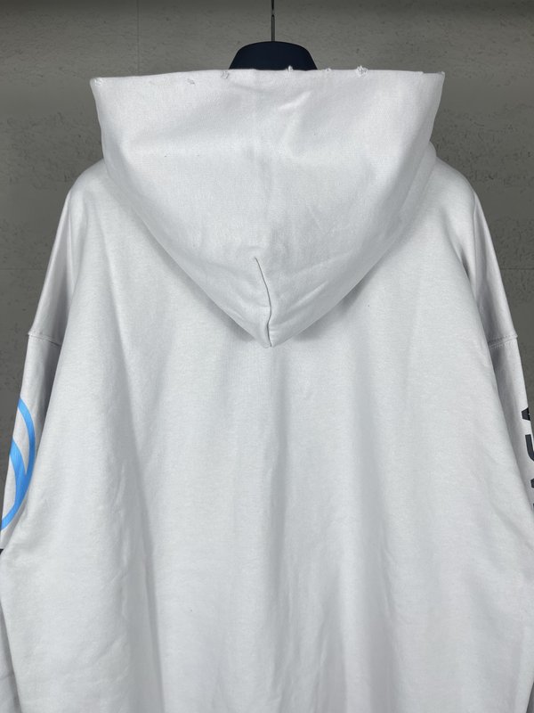 발렌*가 서핑 패턴 프린트 데님 후드티 001-275282