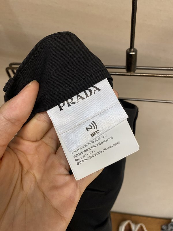 Prada 로고 키링 팬츠 001-275497