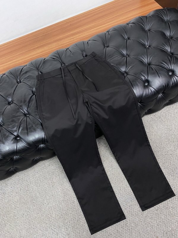 LP 로로 피아나 2026 봄여름 캐주얼 바지 001-275608