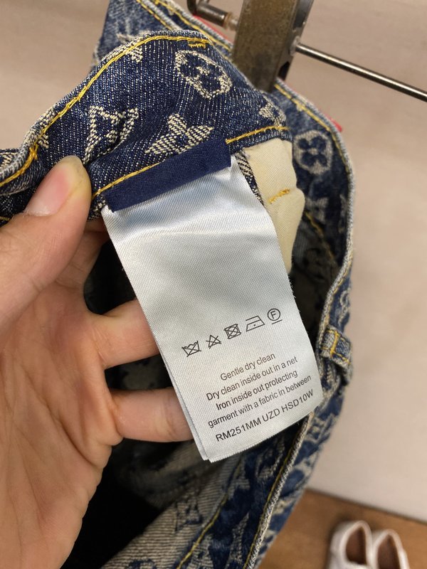 LV 사이드 스트립 풀 프린트 모노그램 진 001-275721