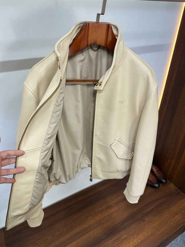 LV 루이비통 미색 나파 소가죽 파일럿 재킷 001-275732