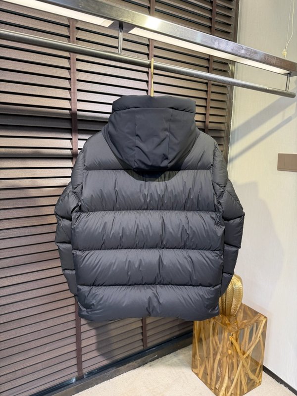 몽콜 다운 재킷 90% 덕다운 001-275836