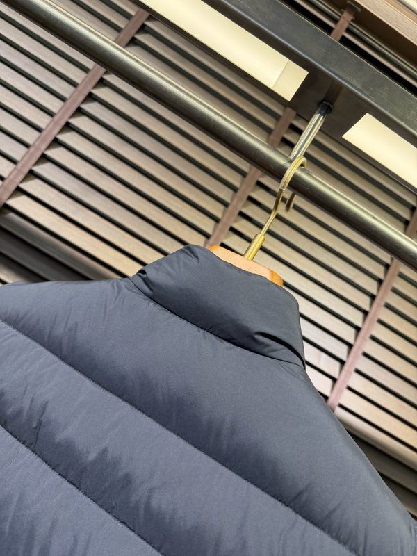 몽콜 다운 베스트 001-275841