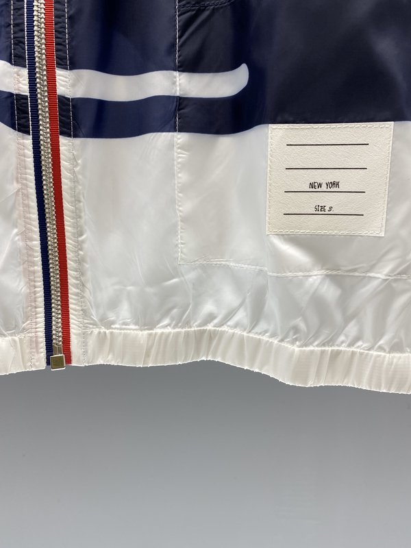 톰브라운 커플룩 고래 프린트 피부자켓 001-276005