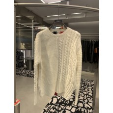 TB 뒤 세 줄 비대칭 스웨터 001-276041