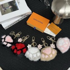 루이 비통 퍼지 캣 발톱 키링 001-276370