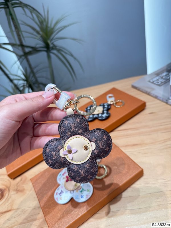 LV 삼색 키링 장식 001-276391