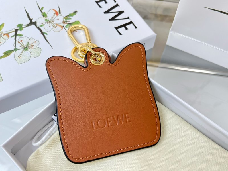 Loew 가죽 키링 고양이 펜던트 001-276413