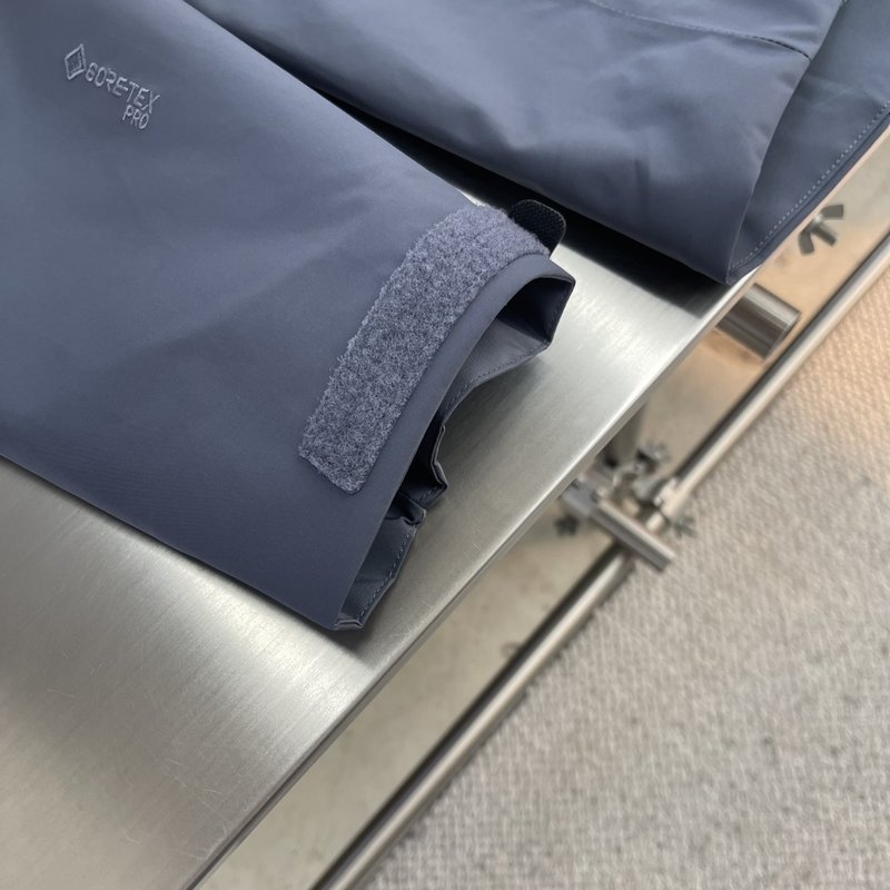 아크테릭스 알파 시리즈 7세대 GORE-TEX Pro 001-276799