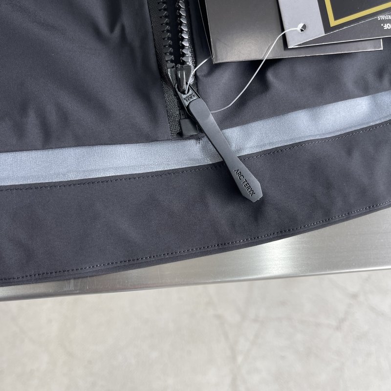 아크테릭스 알파 GORE-TEX Pro 하드쉘 재킷 001-276800