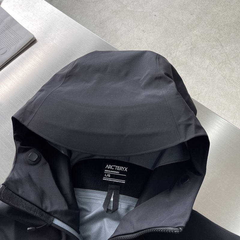 아크테릭스 알파 GORE-TEX Pro 하드쉘 재킷 001-276800