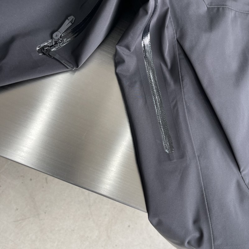 아크테릭스 알파 GORE-TEX Pro 하드쉘 재킷 001-276800