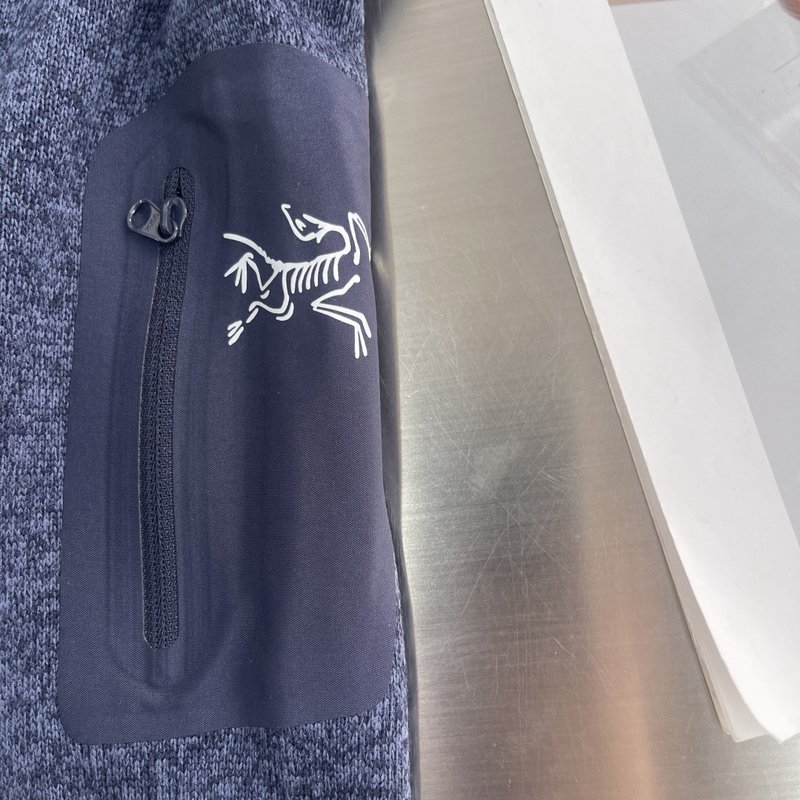 아크테릭스 COVERT CARDIGAN 보온 플리스 후 001-276811