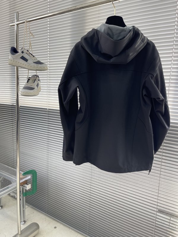 ARC'TERYX 소프트쉘 재킷 GORE-TEX 원단 001-276847