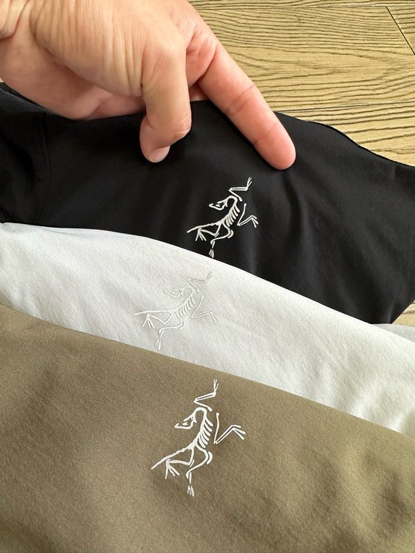 아크테릭스 삼색 패치 선블록 조끼 001-276877