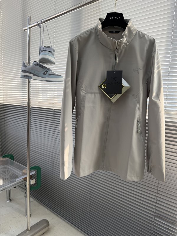 ARC'TERYX 경량 방풍 자켓 001-276939