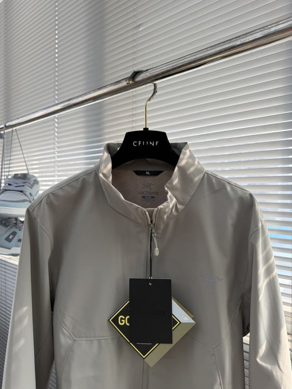 ARC'TERYX 경량 방풍 자켓 001-276939