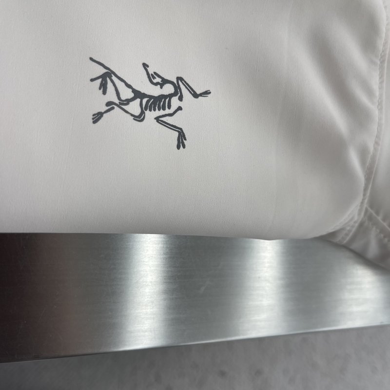 아크테릭스 경량 방풍 투습 자켓 001-276940