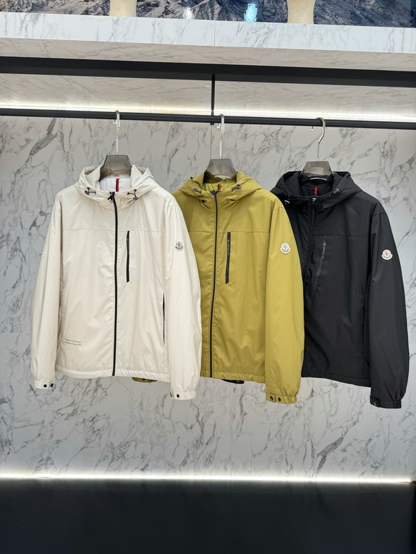 Moncler 남성 구조적 커트 아웃터 001-277358