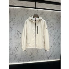 Moncler 남성 구조적 커트 아웃터 001-277358