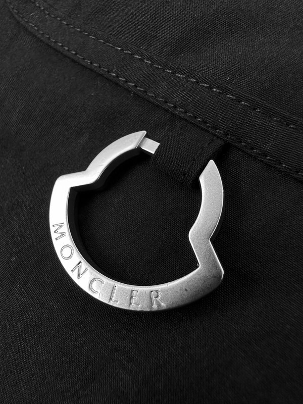 Moncler 로고 지퍼 재킷 001-277360
