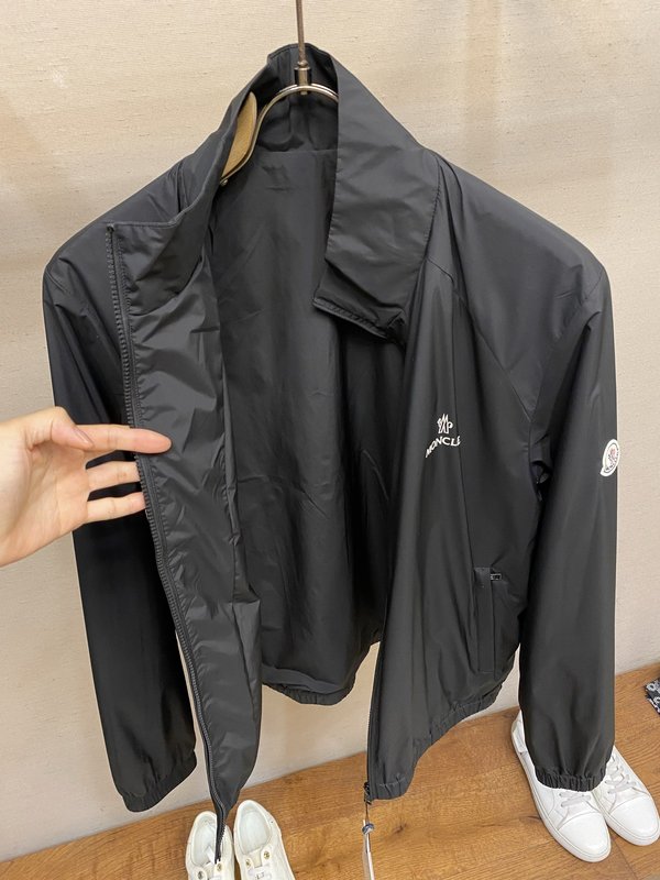 Moncler 남성 캐주얼 재킷 001-277367