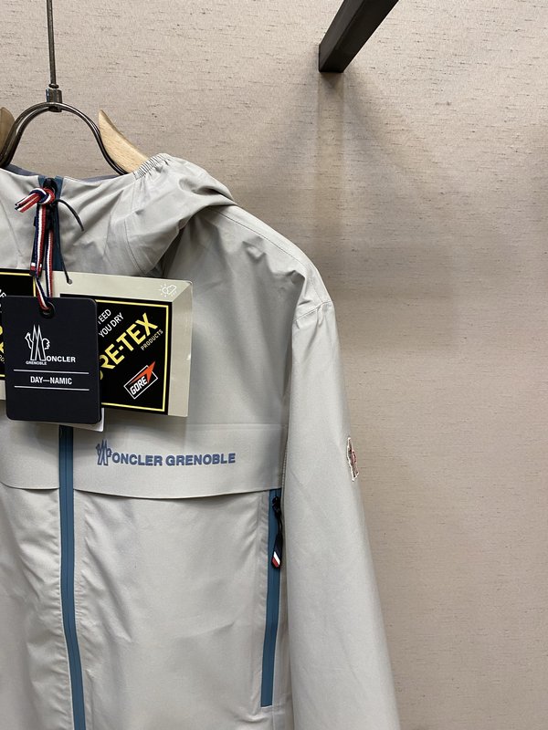 Moncler 남성 후드 재킷 001-277369