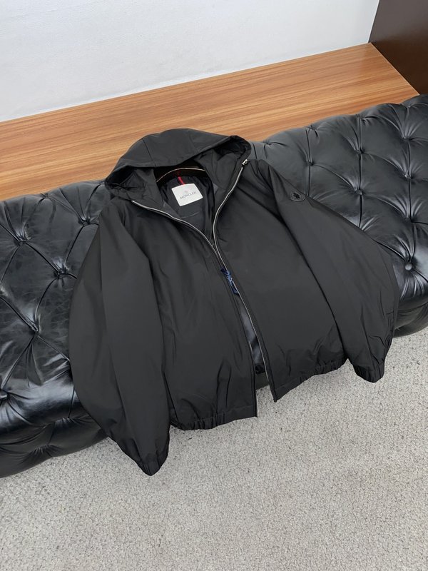 몽클레어 스탠드칼라 패딩 자켓 001-277393