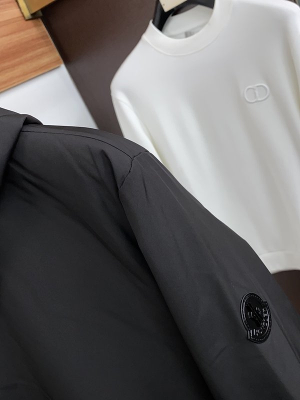 몽클레어 스탠드칼라 패딩 자켓 001-277393