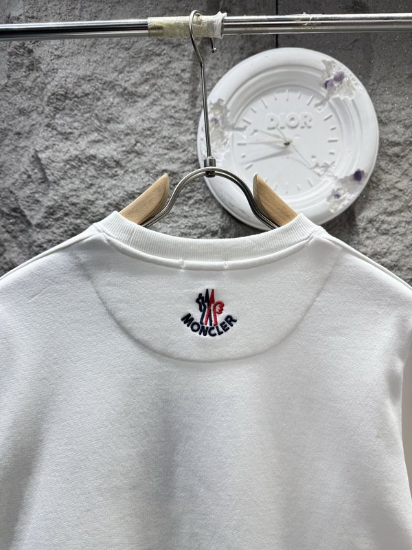 Moncler 팬텀 로고 크루넥 스웨트셔츠 001-277537