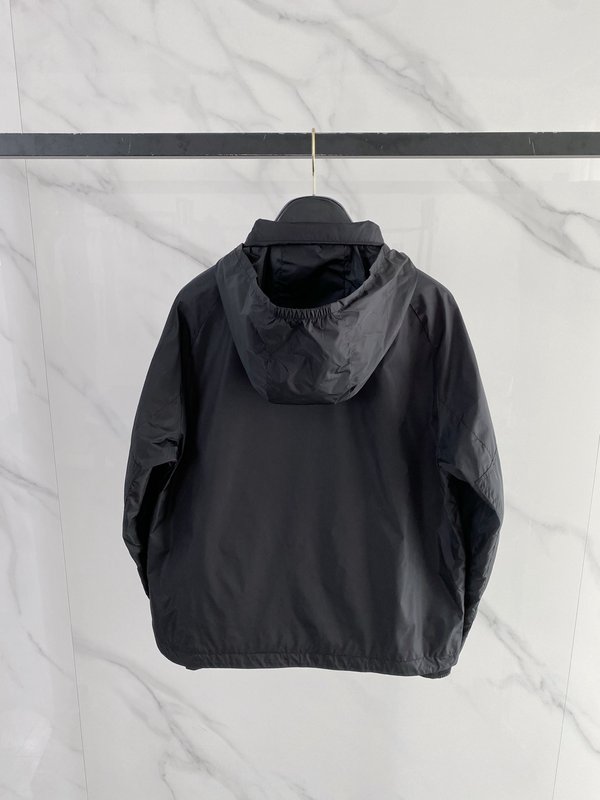Moncler 클래식 로고 봄 자켓 001-277547