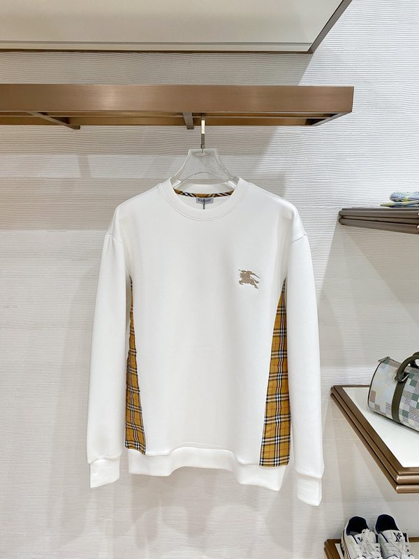 Burberry 라운드넥 스웨트셔츠 001-277709