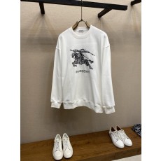 버버리 클래식 전마 자수 스웨트셔츠 001-277783