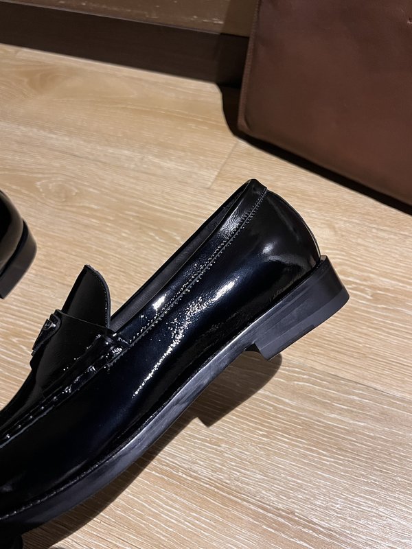 Prada 프라다 남성 캐주얼 가죽 신발 001-277820