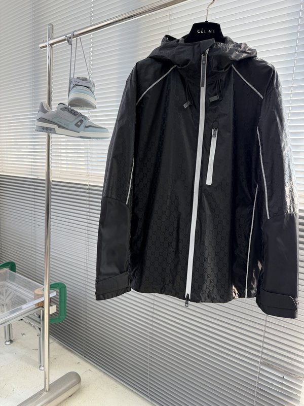 GUCCI 스키 라인 저지 자카드 지퍼 긴팔 남성 001-277995