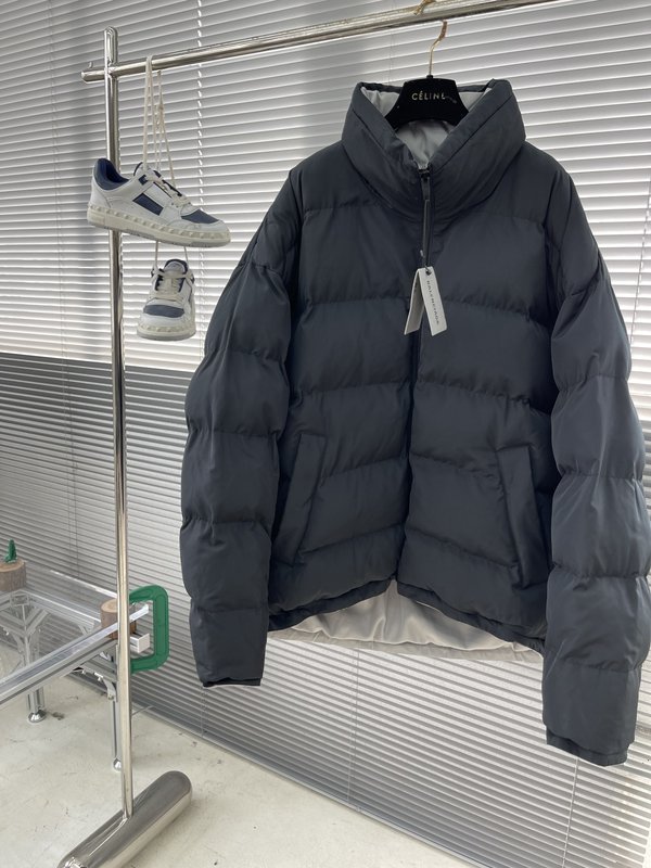 발렌시아가 누빔 코쿤 패딩 점퍼 001-278128