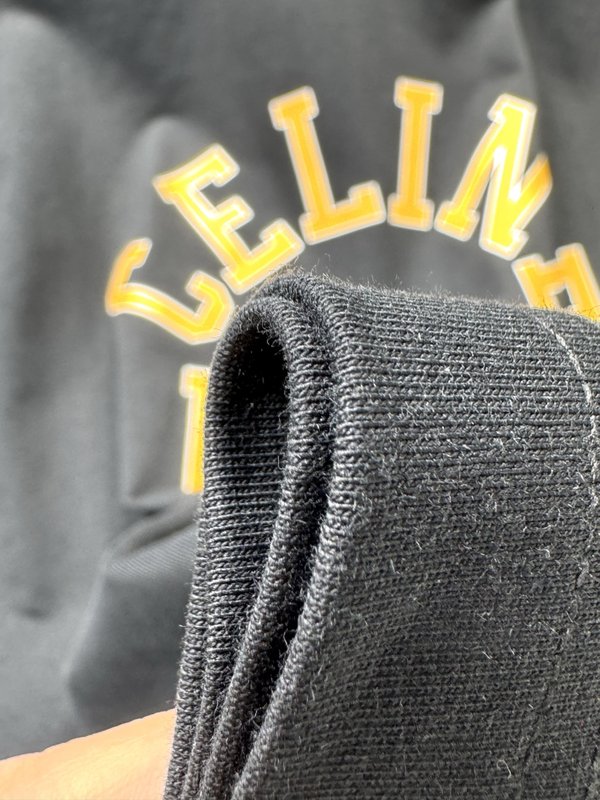 셀린 프린트 레터링 롱슬리브 티셔츠 001-278183