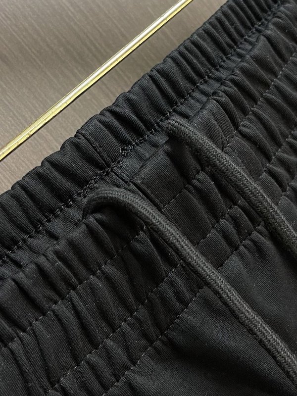 셀린 2026SS 자수 로고 스웨트팬츠 001-278185