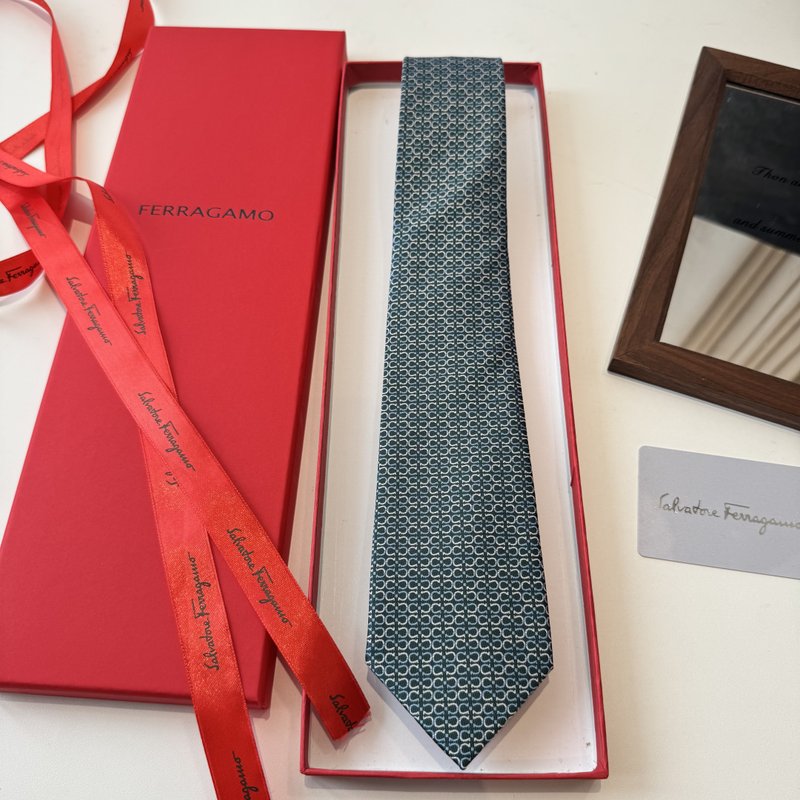 페라가모 남성용 실크 넥타이 001-278289