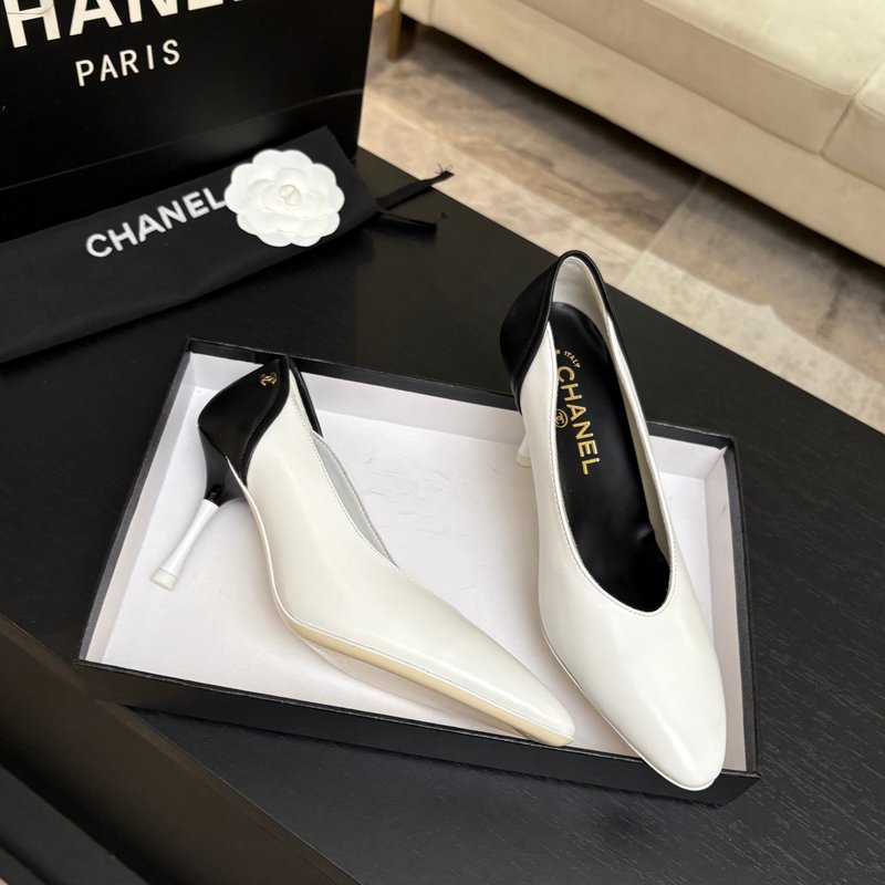 샤넬 클래식 더블 C 스틸레토 라운드토 힐 펌프스 001-278379