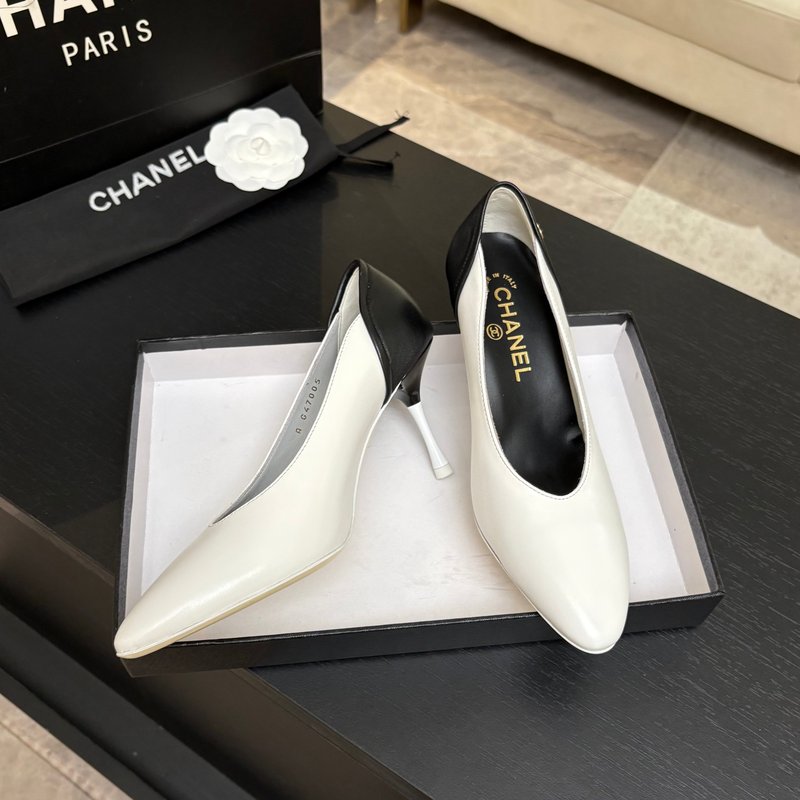 샤넬 클래식 더블 C 스틸레토 라운드토 힐 펌프스 001-278379