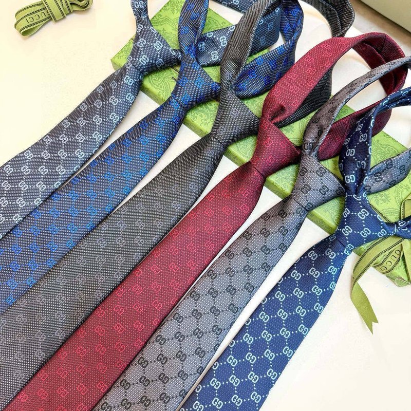 GUCCI 클래식 미니 G 로고 자카드 실크 넥타이 001-278439