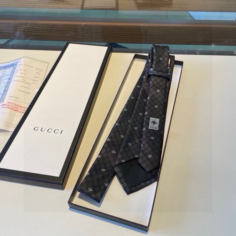 GUCCI GG 벌 프린트 넥타이 001-278445