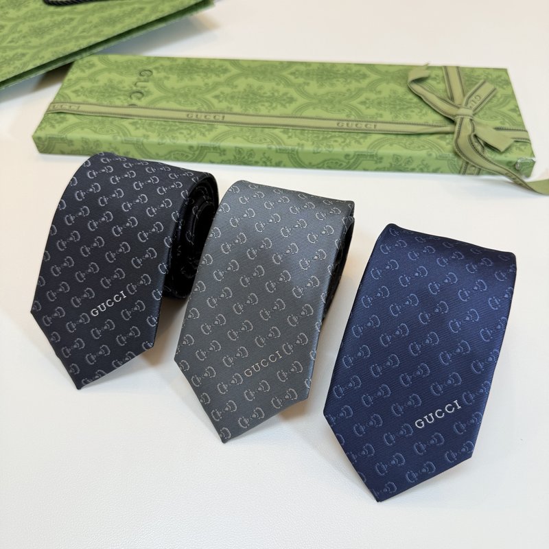 GUCCI 마편클로 실크 넥타이 001-278473