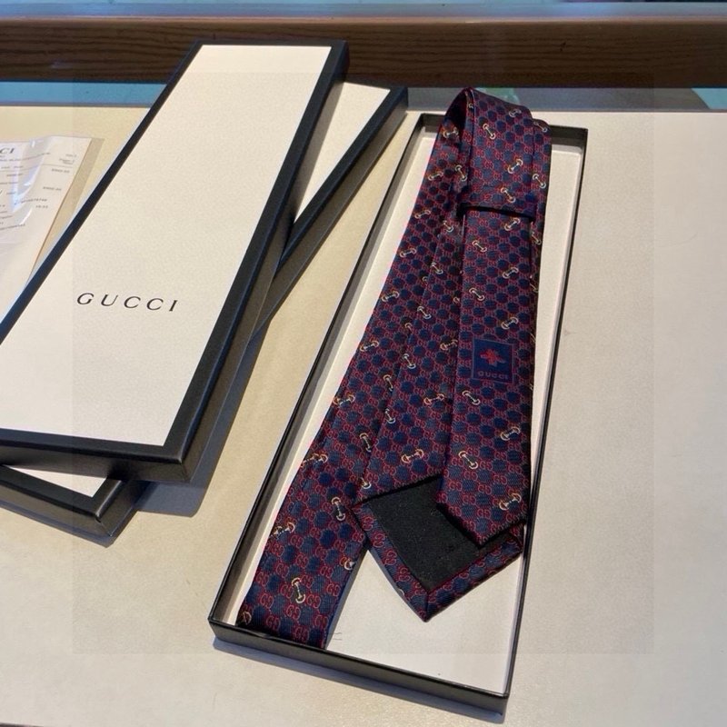 GUCCI 말굽장식 실크 넥타이 001-278474