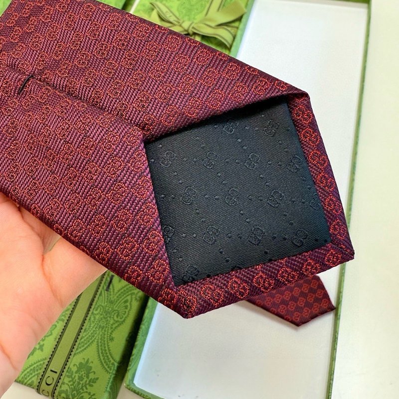 GUCCI 구찌 남성용 더블GG 실크 넥타이 001-278478