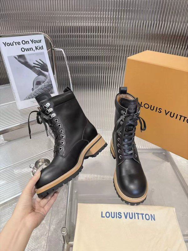 LV 팀버랜드 컬래버레이션 8인치 워커 (블랙 가죽) 001-278738