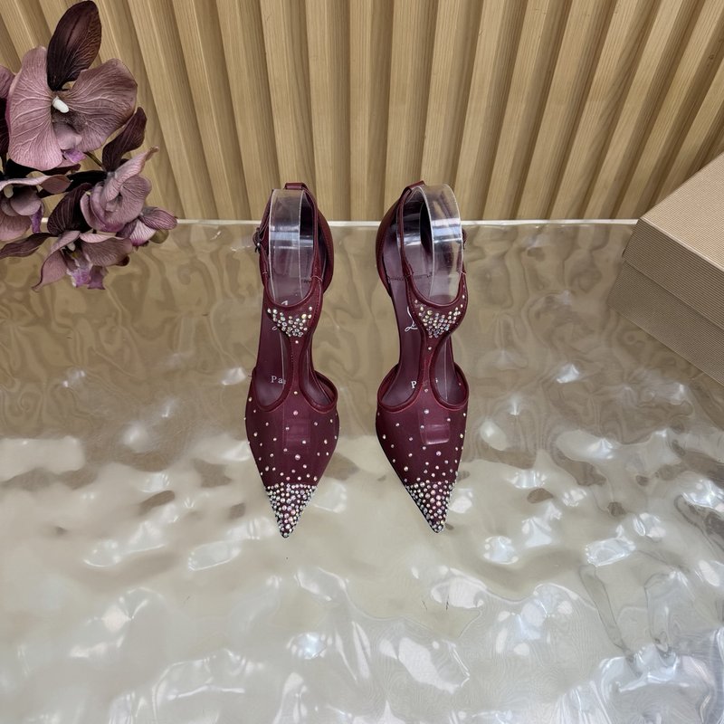 Christian Louboutin 빨간 밑창 하이힐 001-278808