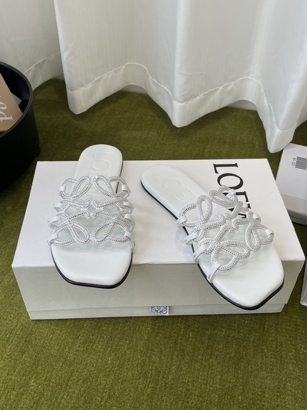 LOEWE 로에베 플랫 다이아몬드 슬리퍼 001-278856